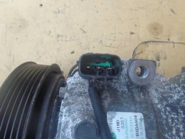 COMPRESSEUR DE CLIMATISATION HYUNDAI/ KIA - Vue 3